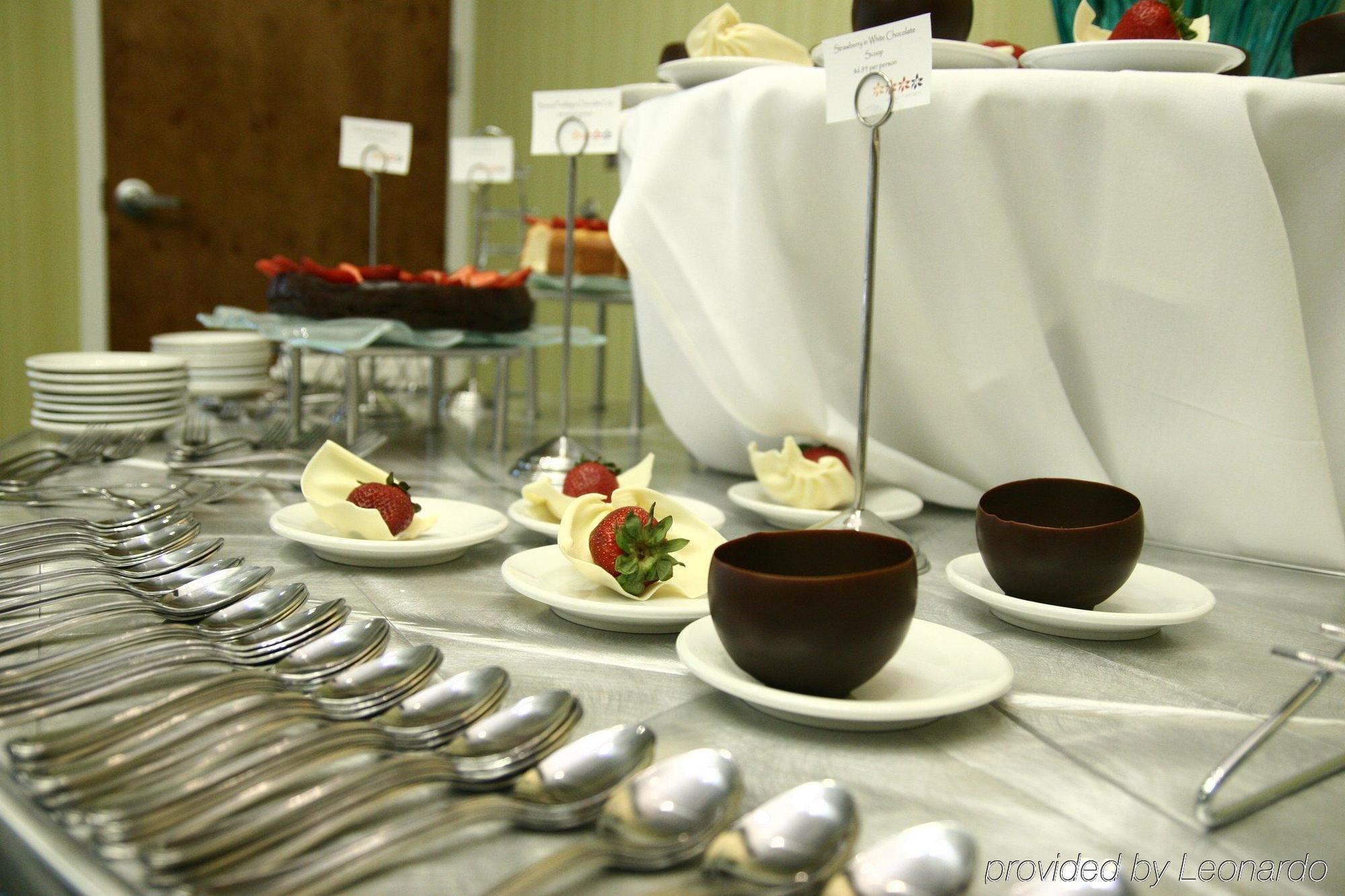 Springhill Suites Hampton Restaurant photo