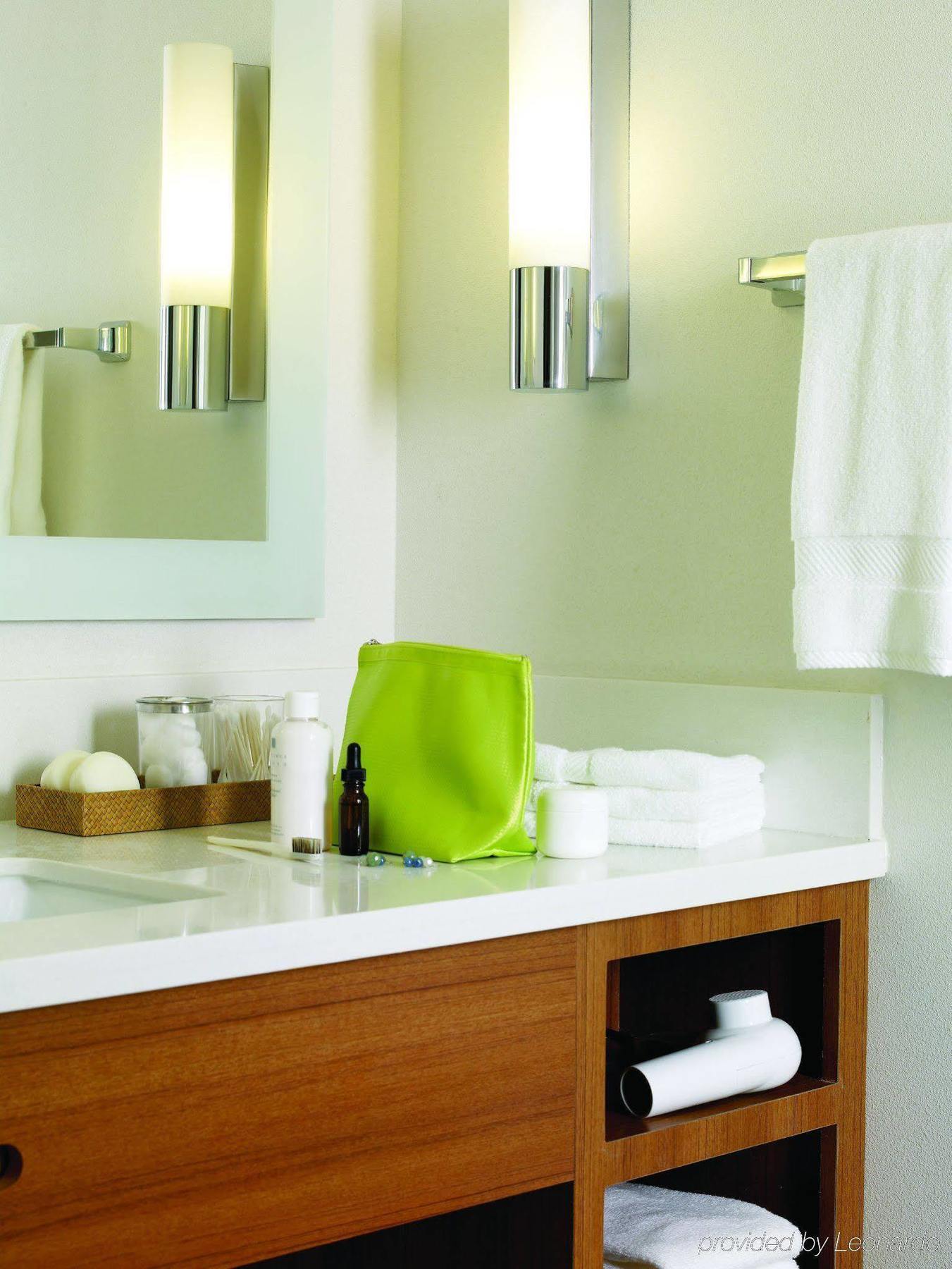 Springhill Suites Hampton Room photo