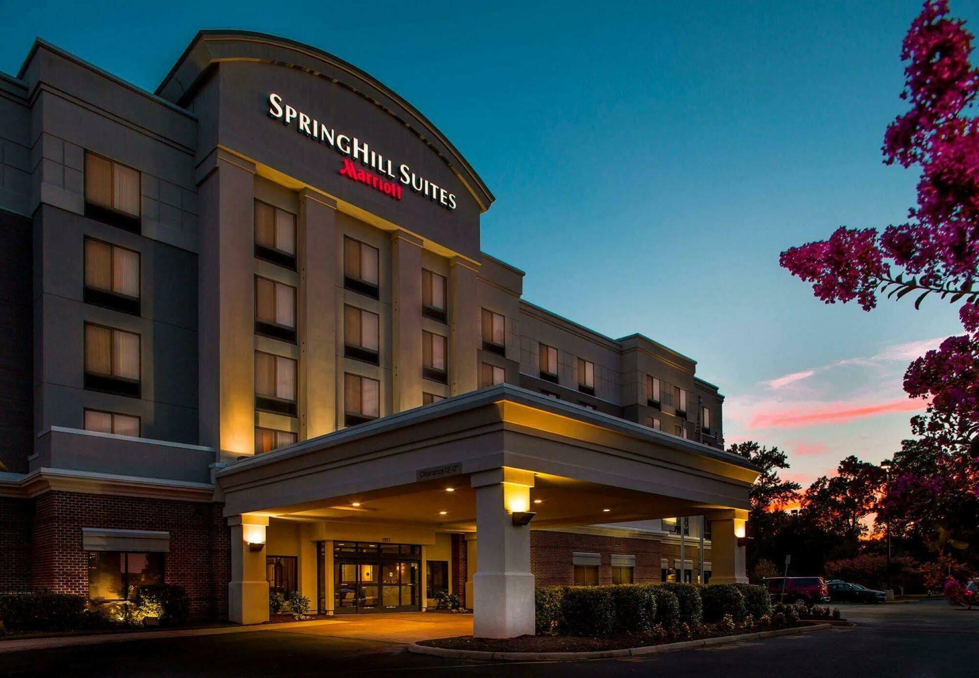Springhill Suites Hampton Exterior photo